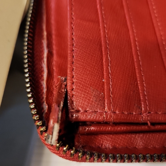 Faux Leather Oxblood Red Zip Wallet Clutch Kenneth Cole - Picture 10 of 12